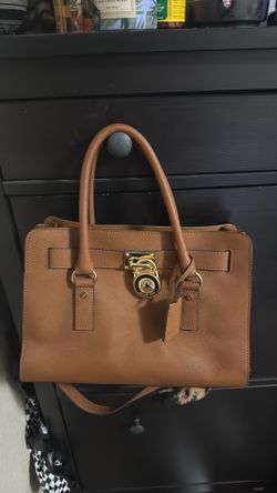 Micheal kors purse