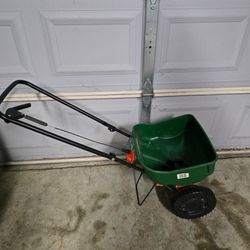 Scotts Turf Builder EdgeGuard Mini Broadcast Spreader – Lawn Fertilizer