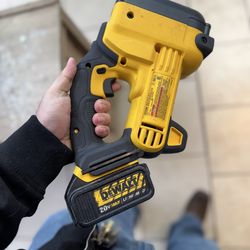 DEWALT ROD CUTTER DCS350