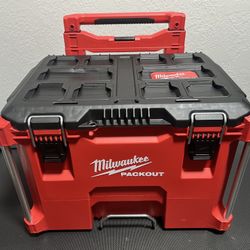 Milwaukee PACKOUT 22in. Rolling Modular Tool Box