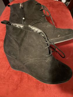 Size 7 1/2 Women Wedges