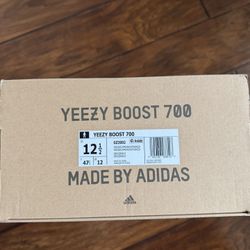 Yeezy 700