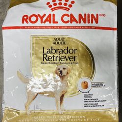 Royal Canin Labrador Retriever Breed Specific Adult Dry Dog Food - 30lb Bag