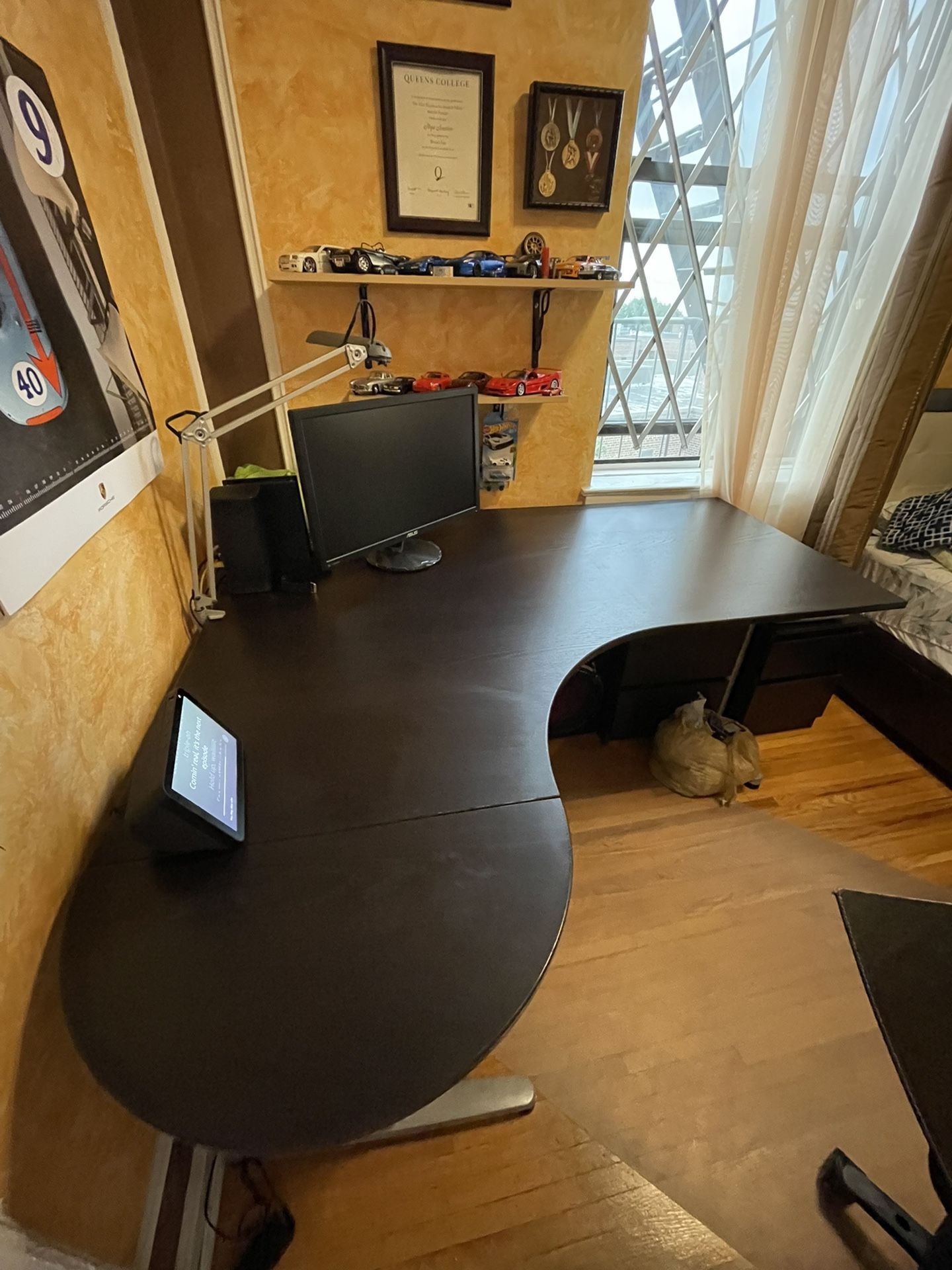 Corner Desk