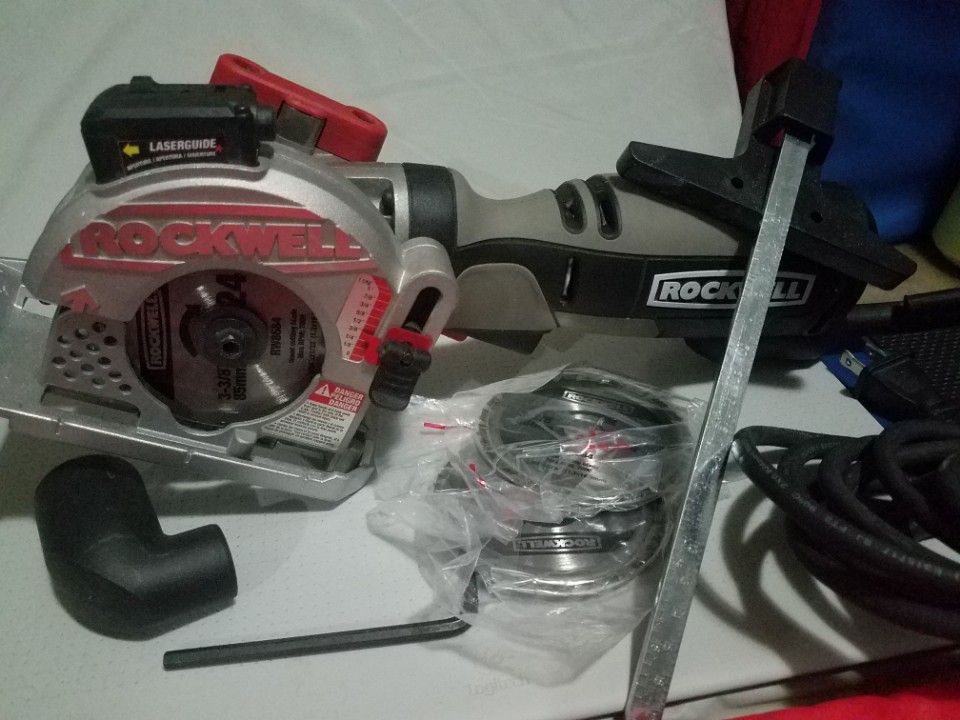Rockwell Versacut RK3501 Plunge Compact Circular Saw