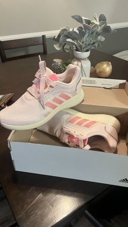 Adidas Running Shoes Size 7 1/2