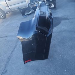 23/24/27 Bmw 750i Real Bumper