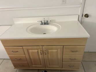 Bathroom Sink With Mirror