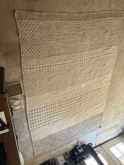 6’ x 9’ Grey/Beige Wool Rug