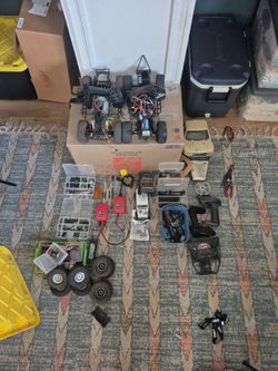 1 /10  scale crawler  scx 10 and elment endero parts bulk