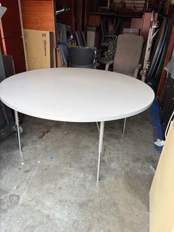 Lounge tables