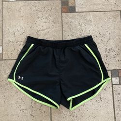 EUC Under Armour Women Shorts Size M