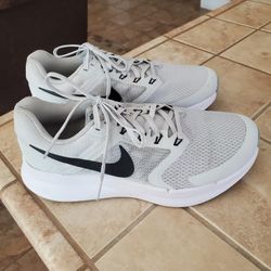 Shoes Nike  Size 9 Men