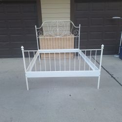 IKEA QUEEN SIZE WHITE METAL BED FRAME