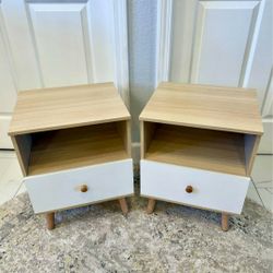 Set Of 2 Real Wood Night Stand Tables
