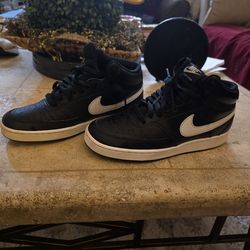 Nike Court Vision 6 Black White Leather size 8