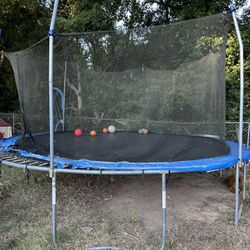 Trampoline 