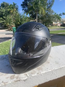 Motorcycle helmet