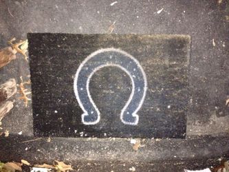 Indy floor mat