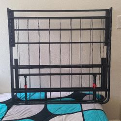 Metal Foldable Twin Bed Frame For Sale!! Excellent Condition! 