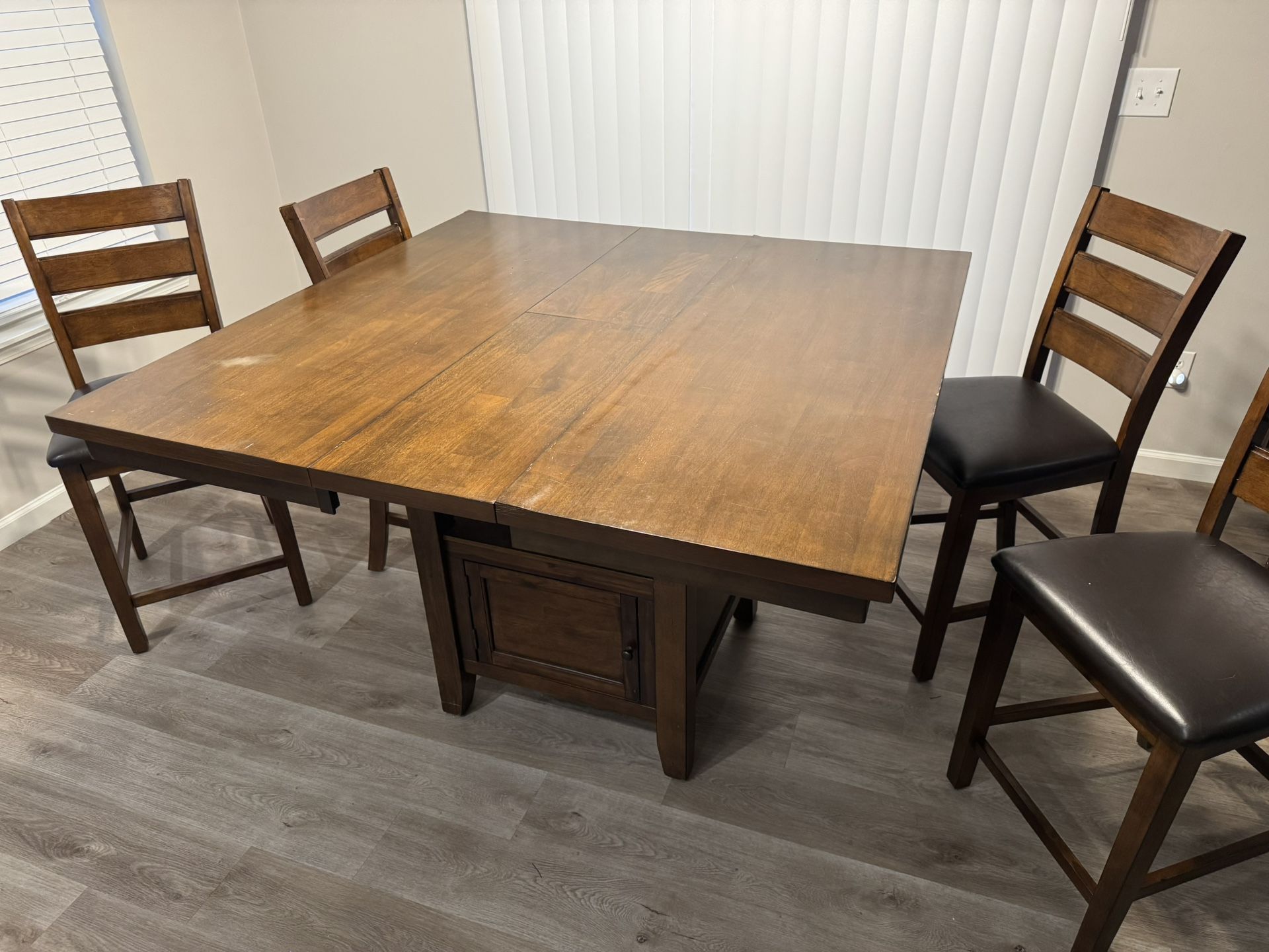 Table With Chairs