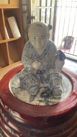 Vintage Blue And White Chinoiserie Child Holding Flower 
