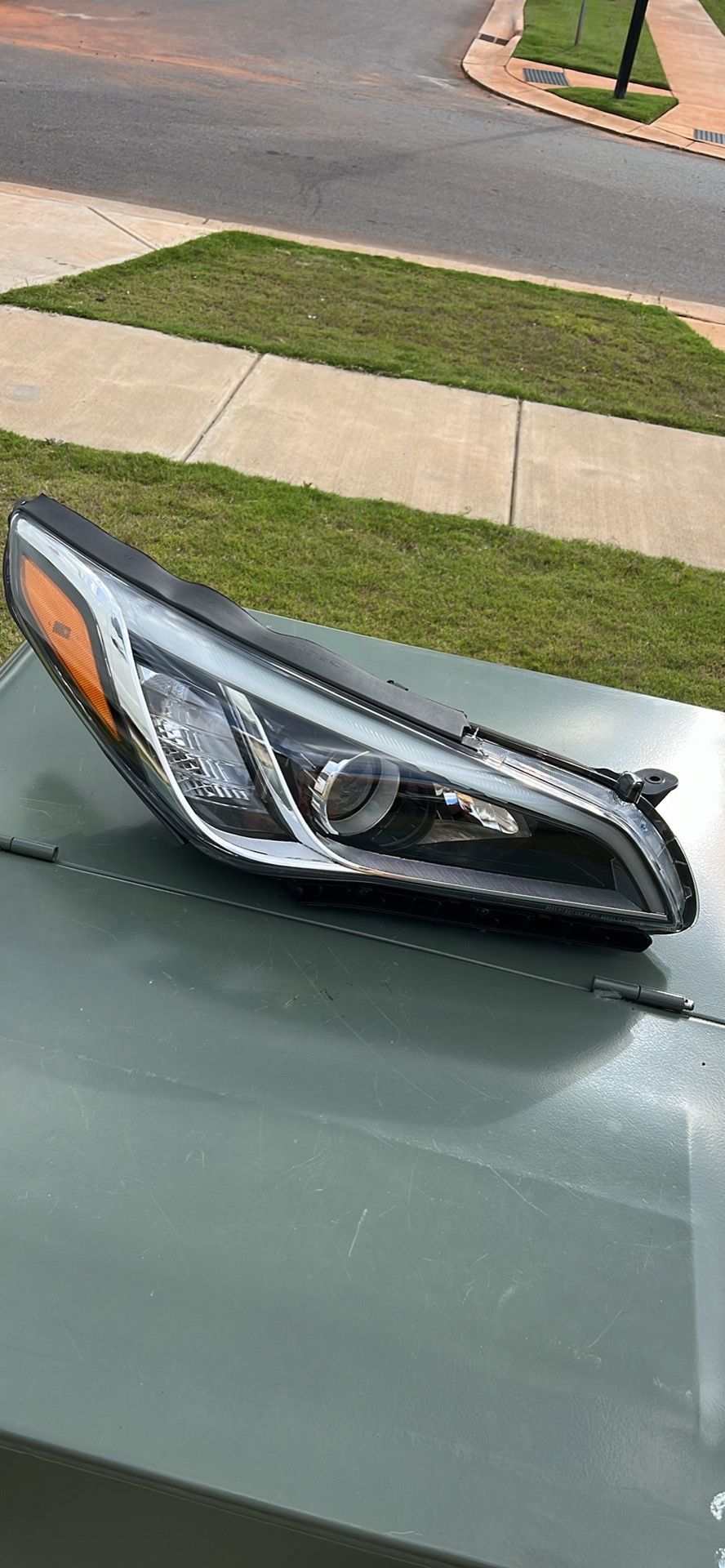 2015–2017 Hyundai Sonata Headlight – Right Passenger Side (RH)