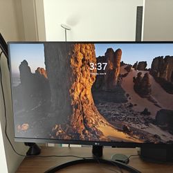 32 Inch LG Monitor 