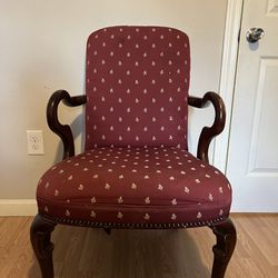 Vintage Style Upholstered Chair