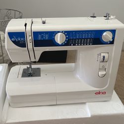 Elna Explore 220 Pro Sewing Machine