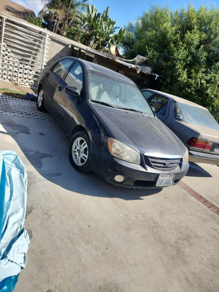 2005 KIA