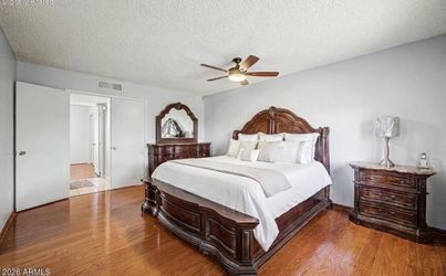King size bed set