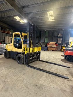 2020 Hyster 15,500 lbs capacity forklift