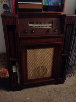 Record Player/Radio