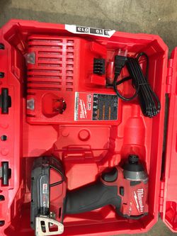 Milwaukee fuel drill with battery charger