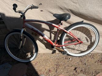La Jolla Cruiser Bike Red