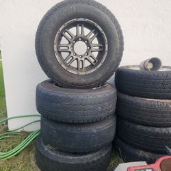Dodge/chevy 8 Lug Rims