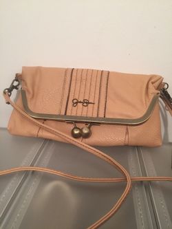 Jessica Simpson clutch