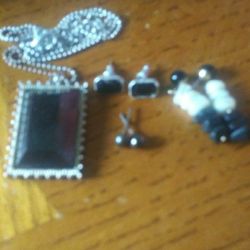 Jewelry Lot 5 .. 1 necklace and three earrings
