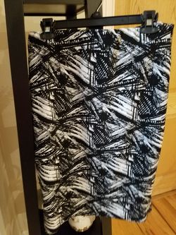 Black and white Skirt size L