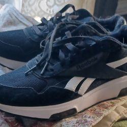 Womens Reebok Sneakers 