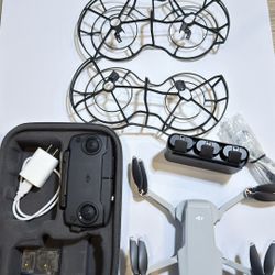 DJI Mavic Mini (1st Generation, 2019) — Fly More Combo 