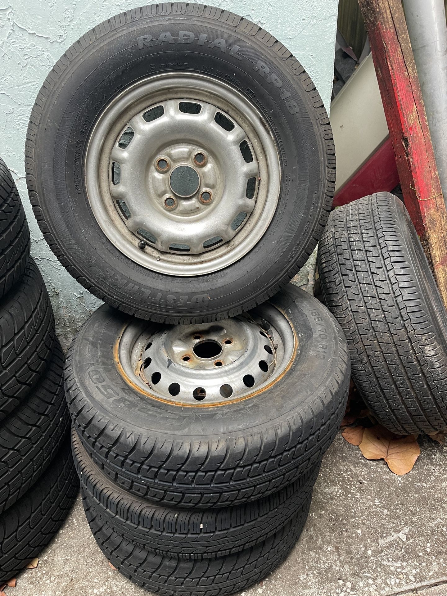 185 70 13 Tire