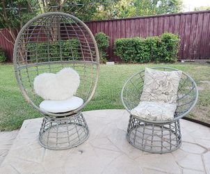 Modern Egg Chair and Papasan Chair Patio Set