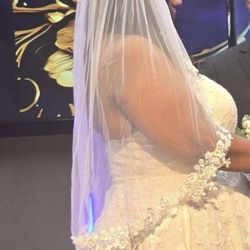 Beautiful Mid Length Wedding Veil 