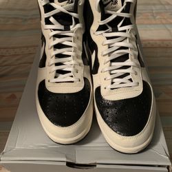 Women’s 9.5 Air Force 1 high Like New Worn 1x
