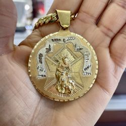 10k Saint Lazaro Charm 