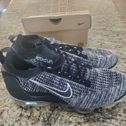 2021 Nike Vapormax (Men's Size 9.5)