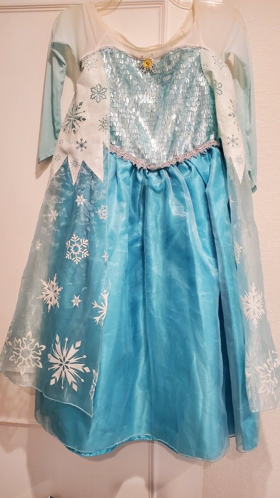 Disney Store Frozen Elsa Costume 9/10