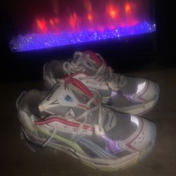 Balenciaga’s Size 8